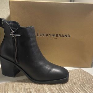 Lucky Brand Woman’s lk-walba Booties